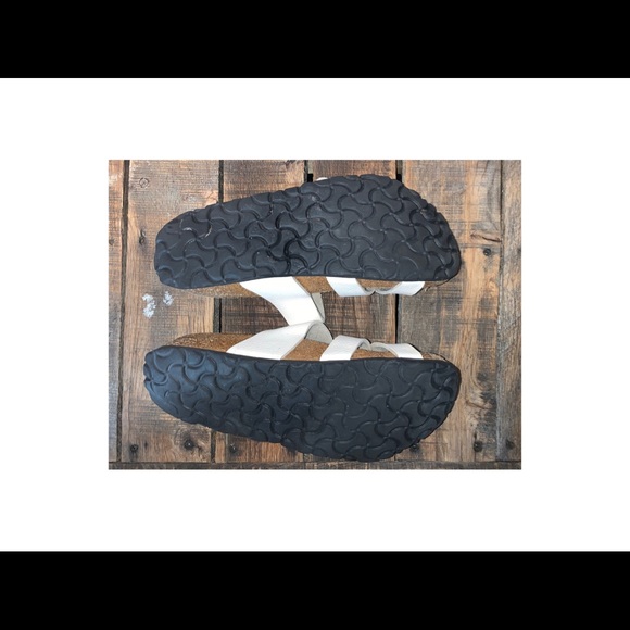 FINAL PRICE! Women’s White Birkis - Picture 6 of 7